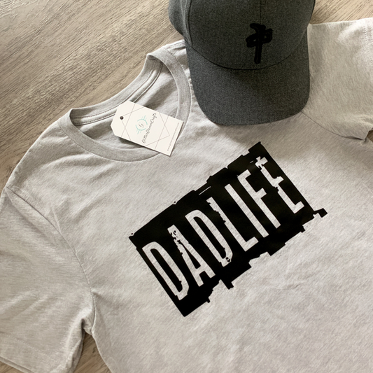 DADLIFE unscripted. - Tee